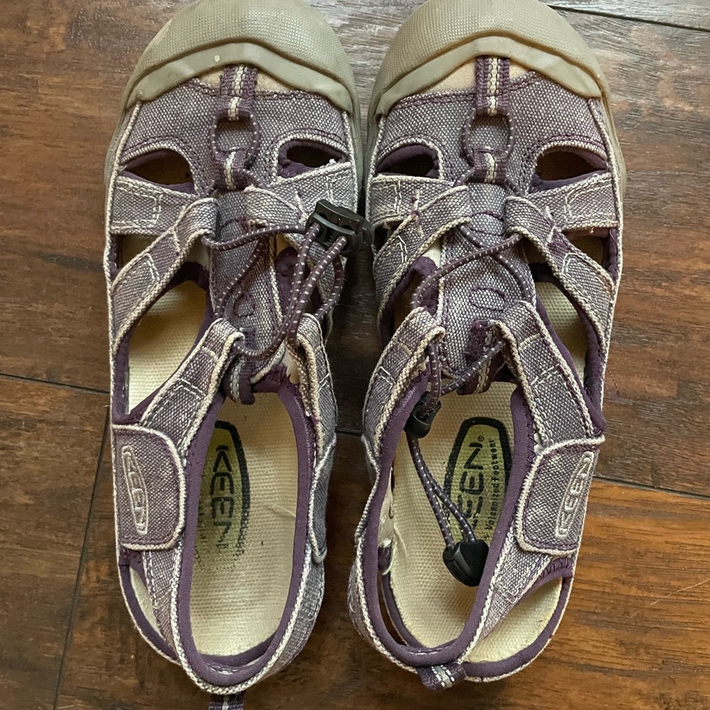 Keen Women's Purple hiking Sandals